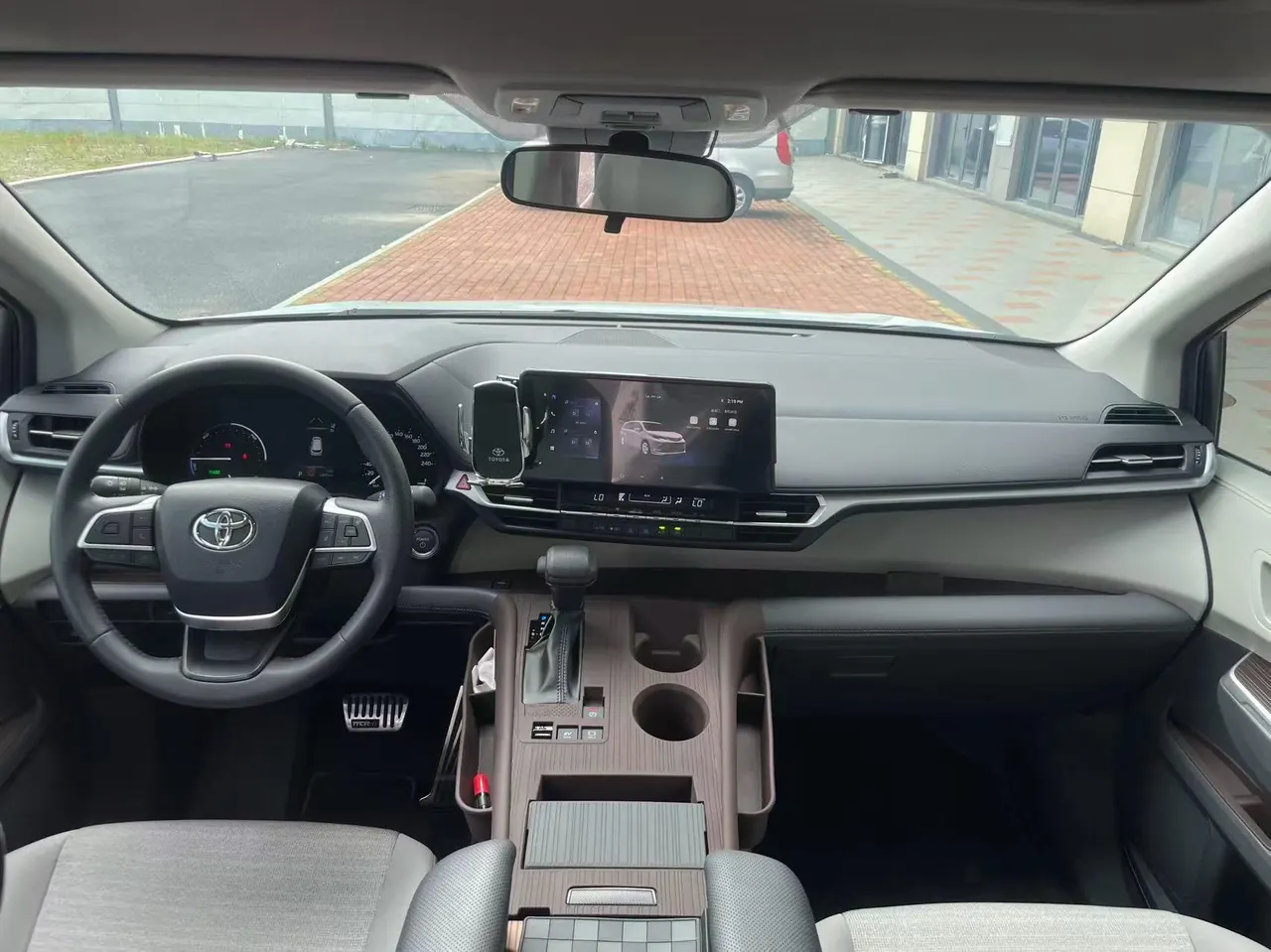 Toyota 2026 Sana 2.5 Stepless Two-Drive Comfort Edition Automatic Transmission 6