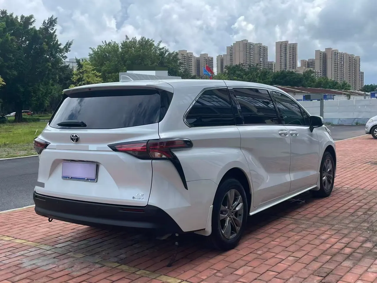 Toyota 2026 Sana 2.5 Stepless Two-Drive Comfort Edition Automatic Transmission 8