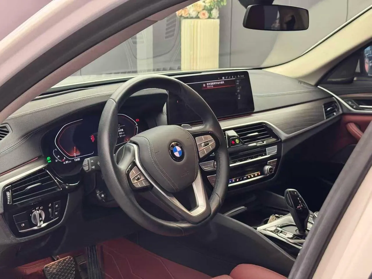 BMW 5 Series 2022 530Li 2.0T Leading M Sports Suit (Change 2) Automatic Gear 4