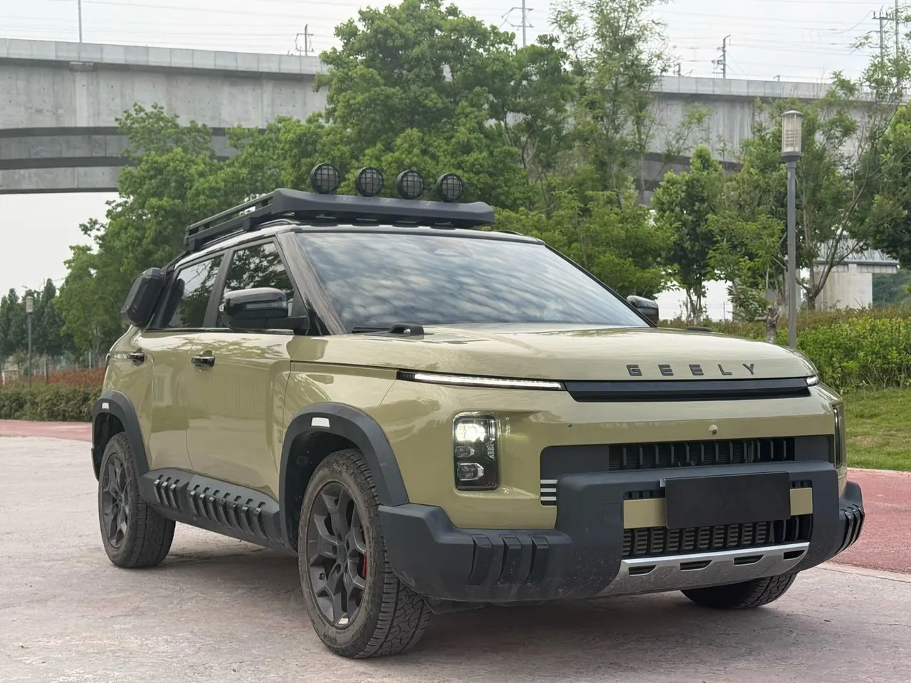 Geely 2025 Denim 1.5TD Fun Wilderness Edition Automatic 3
