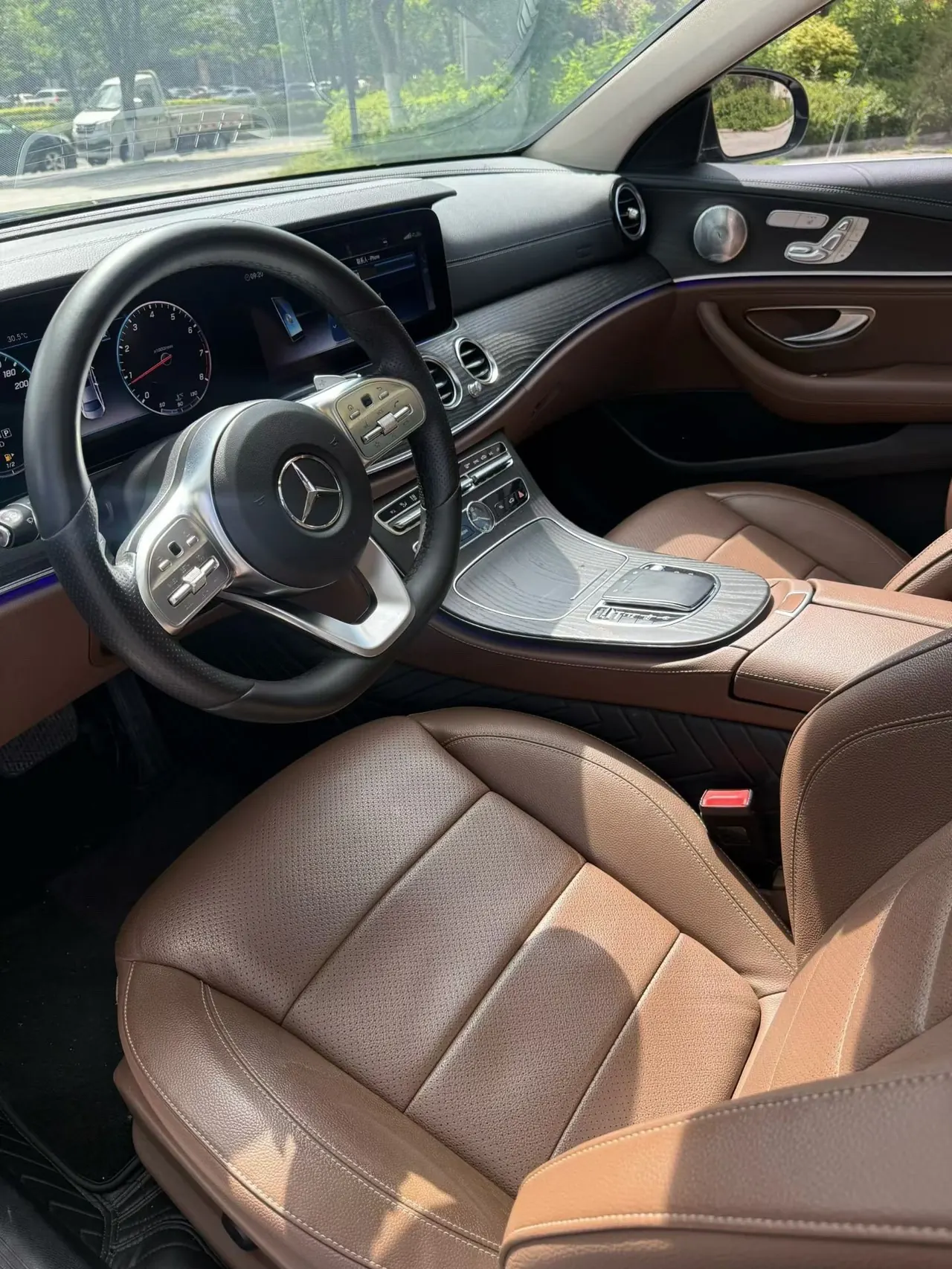 Mercedes Benz E Class 2020 E 300 L 2.0T Sports Luxury Automatic Gear 4