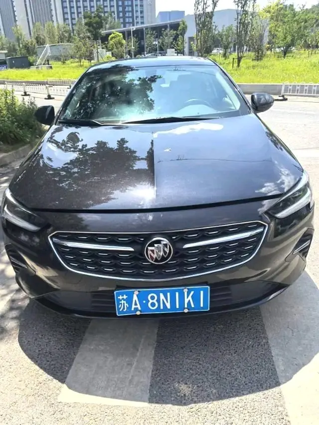 Buick 2020 Regal 1.5T 552T Elite Automatic Gear 2