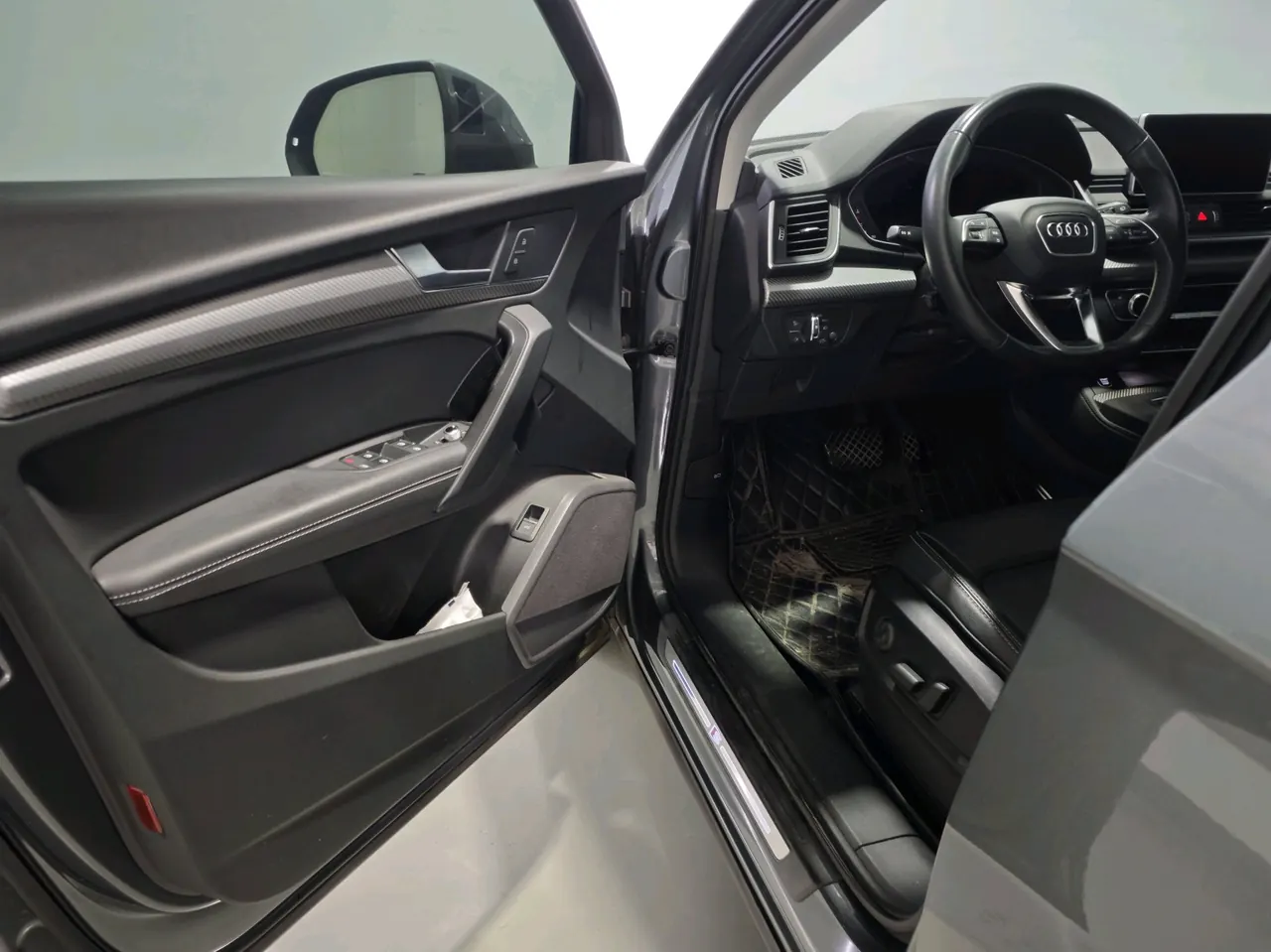 Audi 2020 Q5L 2.0TFSI 45TFSI exclusive sports automatic 5