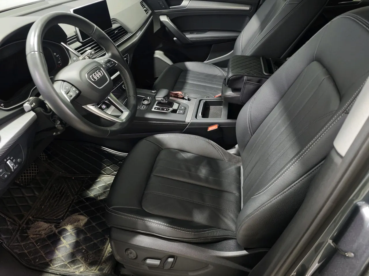 Audi 2020 Q5L 2.0TFSI 45TFSI exclusive sports automatic 6