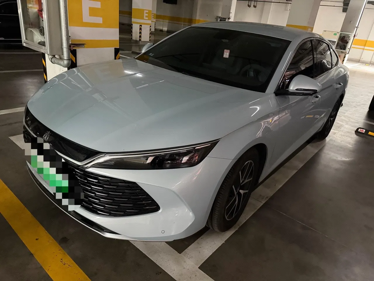 Open image lightbox: BYD 2024 Qin L DM-i 1.5 stepless 80KM Exceed automatic gear