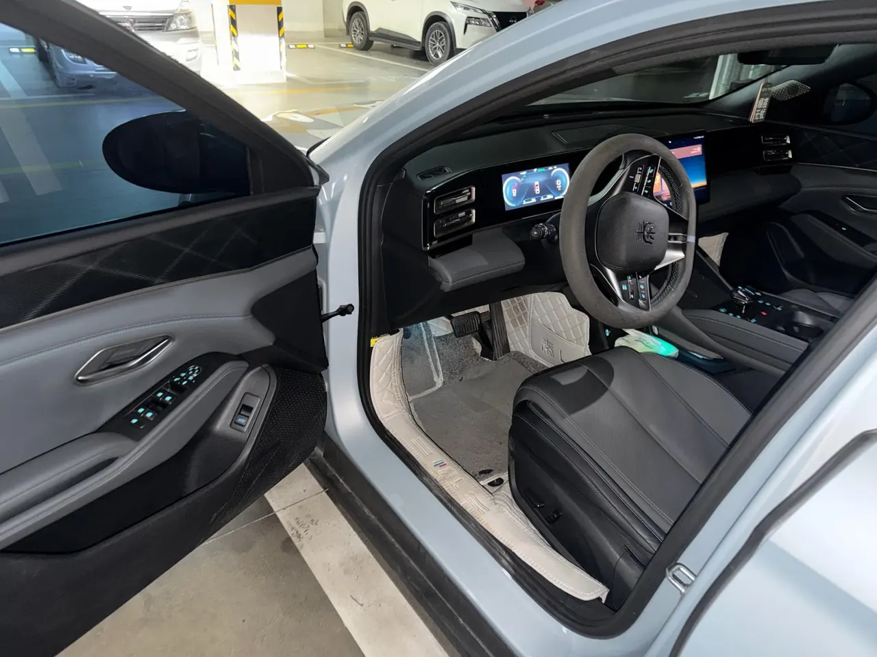 BYD 2024 Qin L DM-i 1.5 stepless 80KM Exceed automatic gear 2