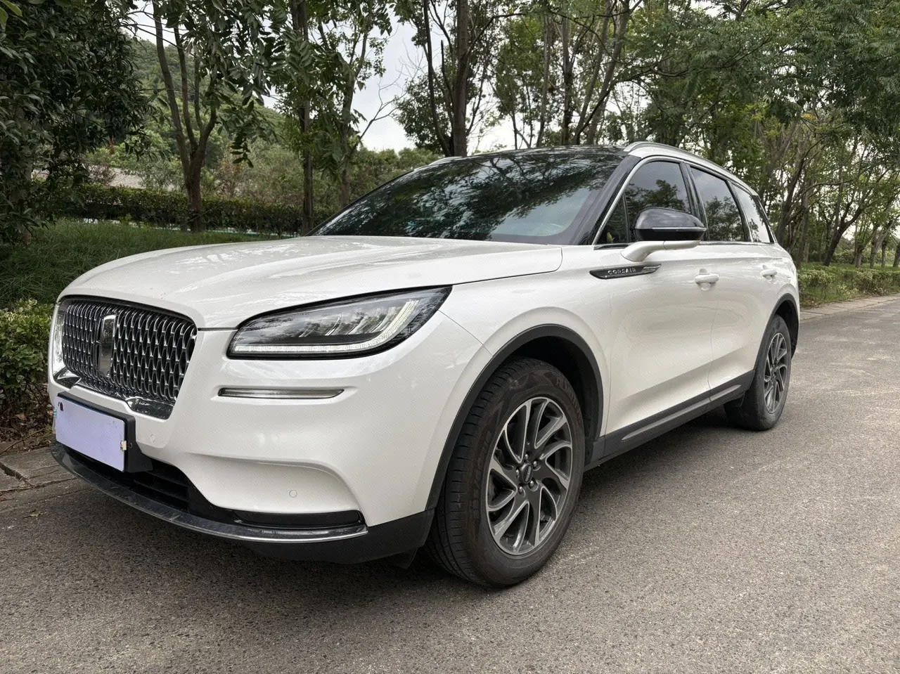打开图片灯箱:Lincoln 2020 adventurer 2.0T two-wheel drive elegant version of automatic gear