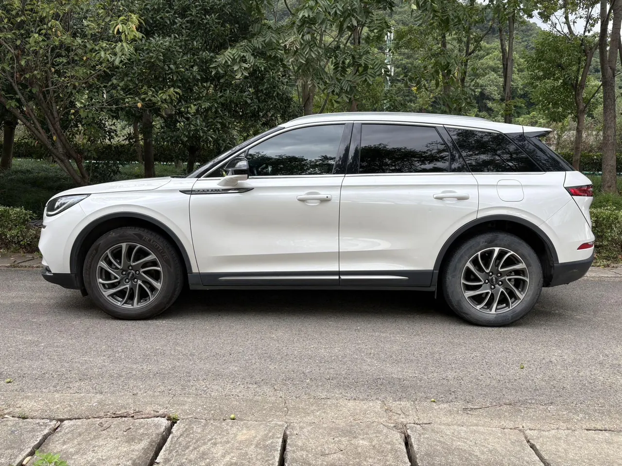 Lincoln 2020 adventurer 2.0T two-wheel drive elegant version of automatic gear 5