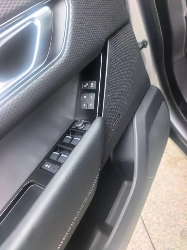 Land Rover Range Rover Star Pulse (Imported) 2020 Range Rover Star Pulse 2.0T P250 R-DYNAMIC S Automatic Gear 5