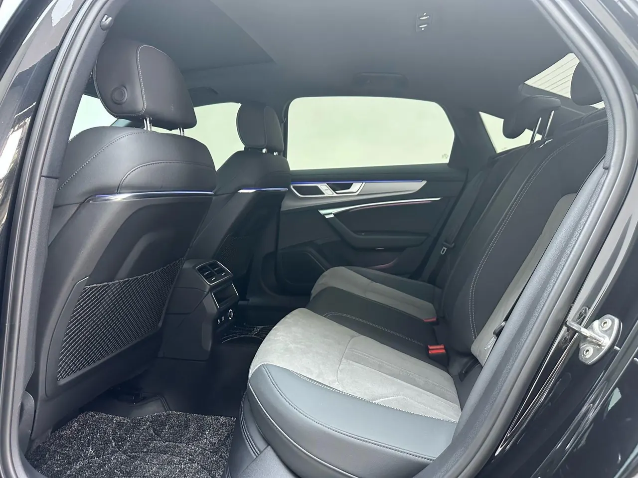 Audi 2024 A6L 2.0TFSI 40TFSI Deluxe Dynamic Automatic 4