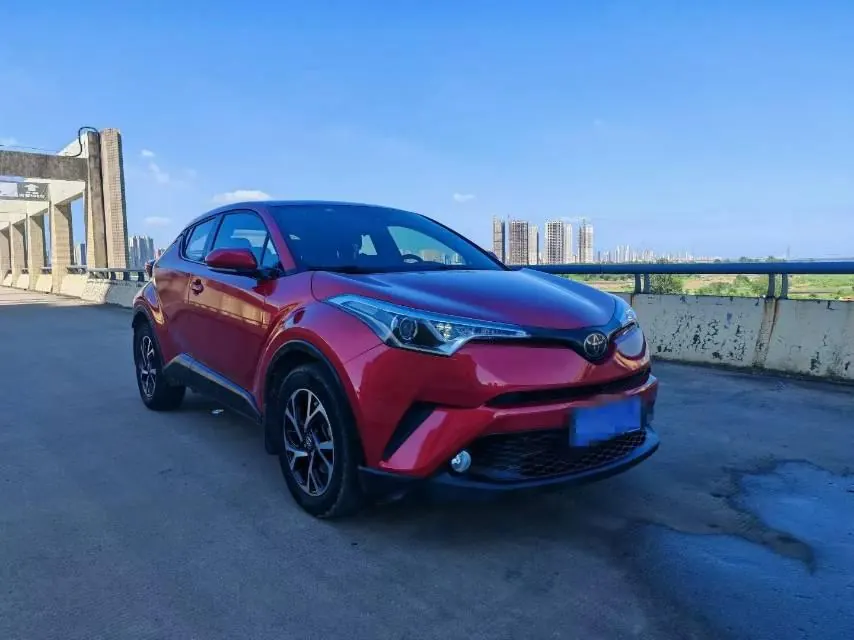 Toyota 2020 C- HR 2.0 Stepless Deluxe Edition Automatic Gear 3