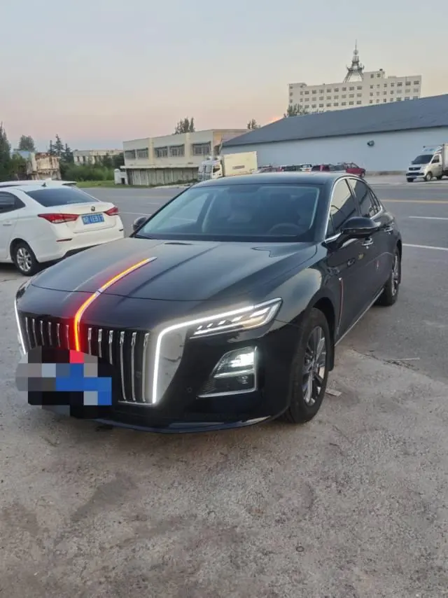 Open image lightbox: HongQi 2025 H5 1.5T Xuan Ying 2 million Commemorative Automatic Gear