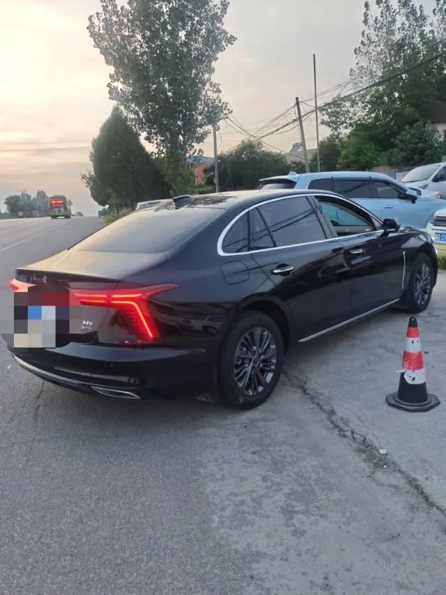 HongQi 2025 H5 1.5T Xuan Ying 2 million Commemorative Automatic Gear 4