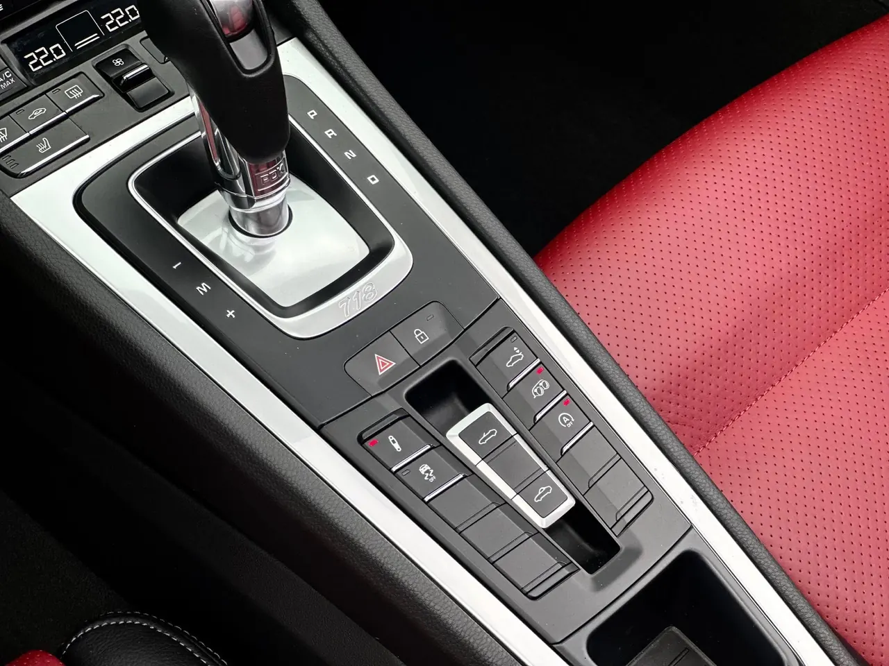 Porsche 718 (Imported) 2020 718 Boxer 2.0T Automatic 13