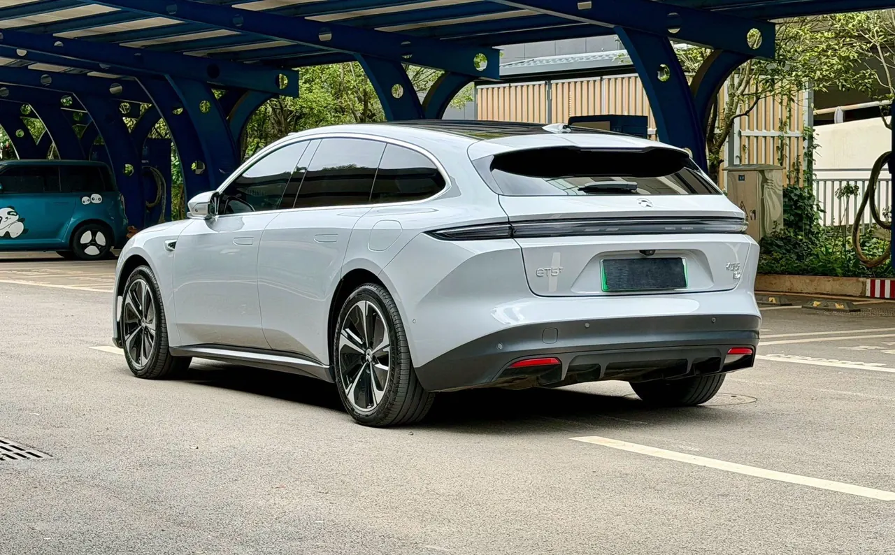 NIO 2024 ET5T 75kWh Touring automatic 6