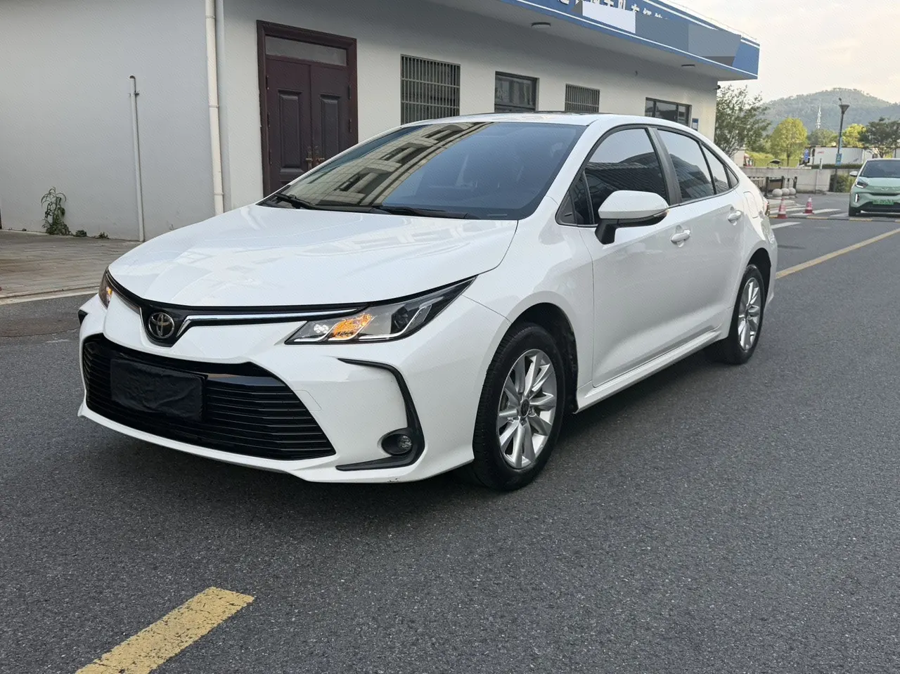 Open image lightbox: Toyota 2024 corolla 1.2T stepless elite version of automatic gear