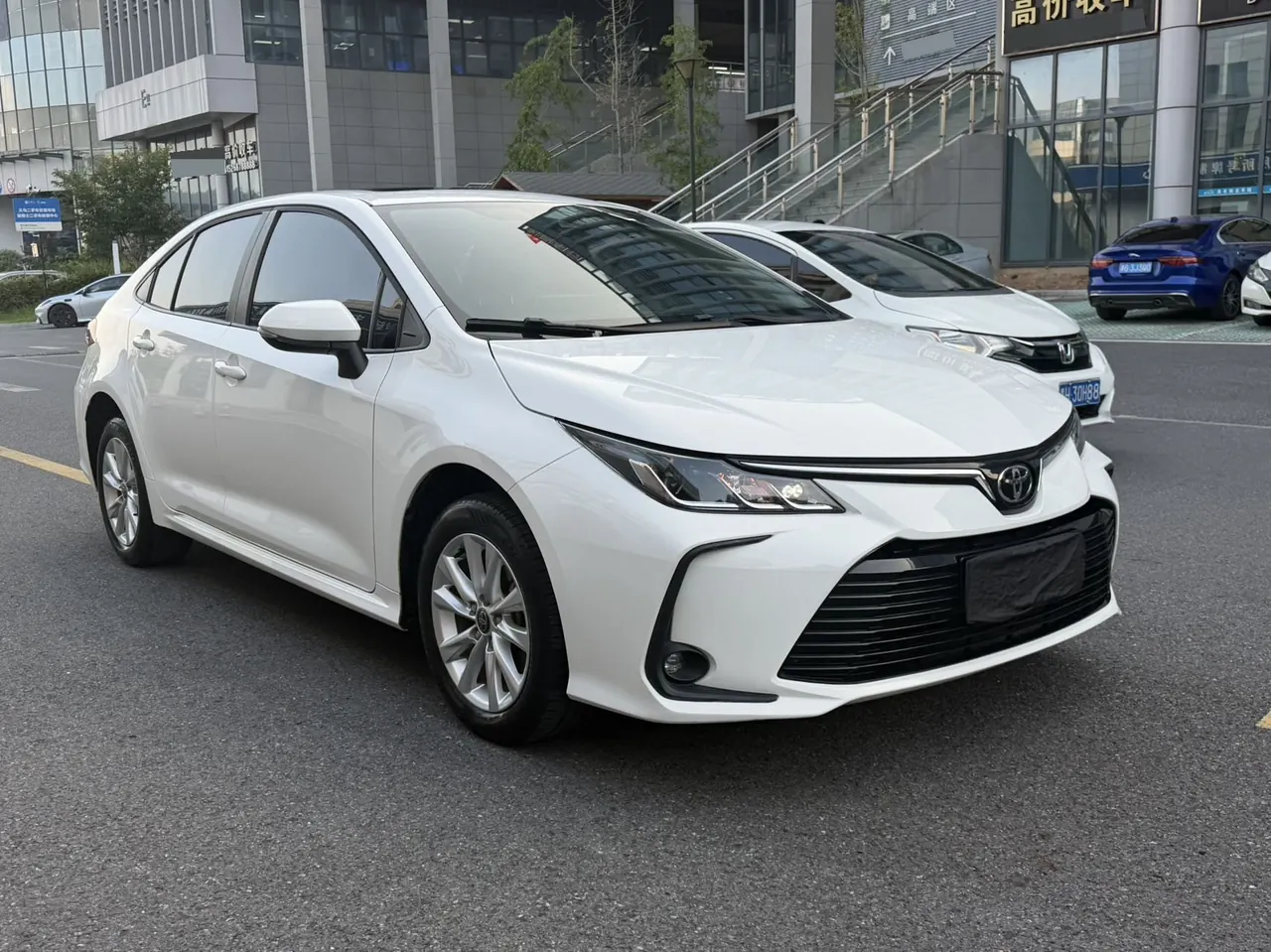 Toyota 2024 corolla 1.2T stepless elite version of automatic gear 3