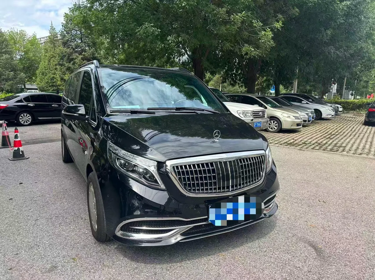 Mercedes Benz 2020 Vito 2.0T Elite Edition 7-seat Automatic Gear 2