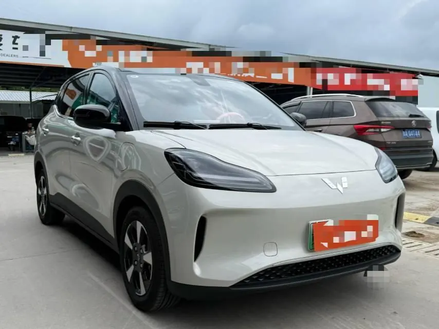 WuLing 2024 Plantronics PLUS 330km Five-seat Edition Automatic Gear 3