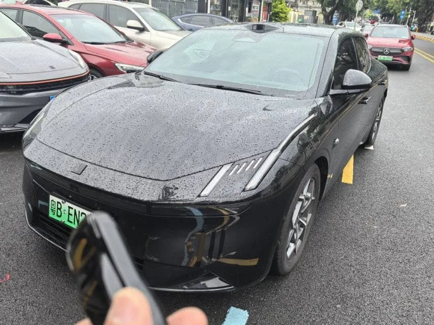 打开图片灯箱:LYNK&CO 2025 LYNK&CO Z10 95kWh 806km rear drive smart drive Max automatic gear