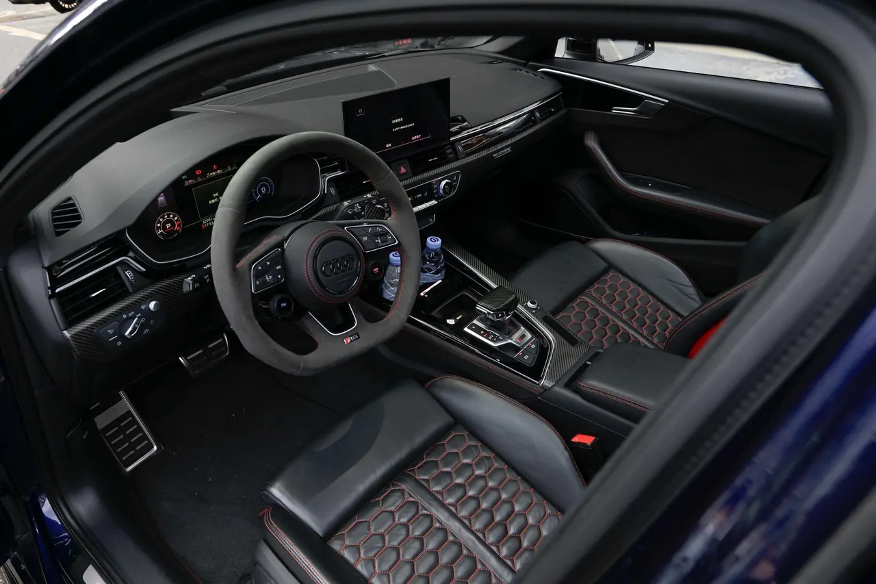 Audi RS4 (imported) 2020 RS4 Avant 2.9TFSI automatic gear 4