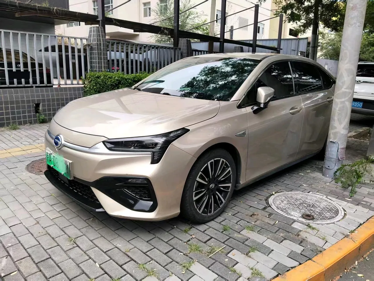 打开图片灯箱:GAC Aion 2020 Aion S charm 630 safety smart driving version of automatic gear