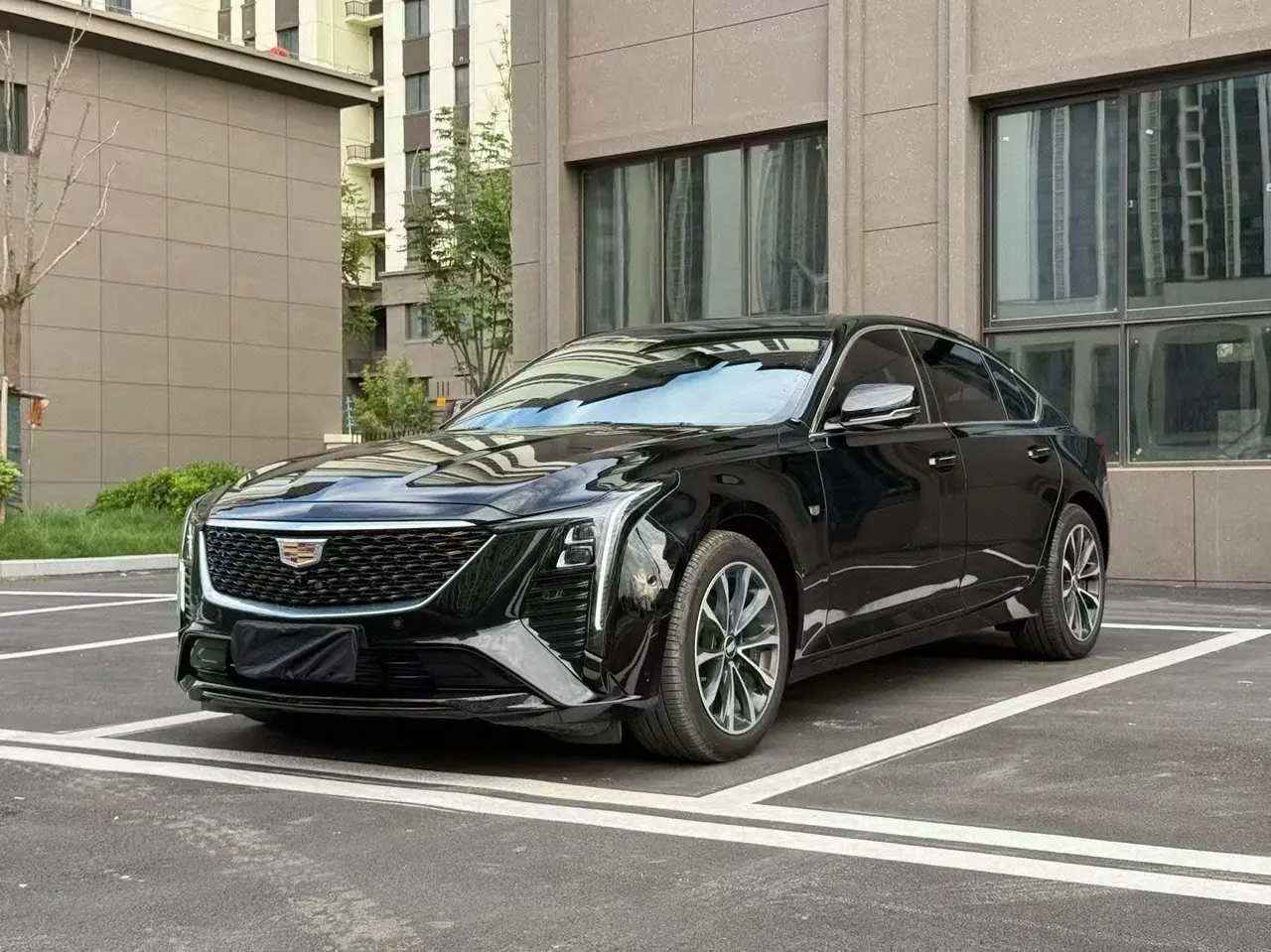 Open image lightbox: Cadillac 2025 CT5 2.0T 28T City Sports Edition Automatic Gear