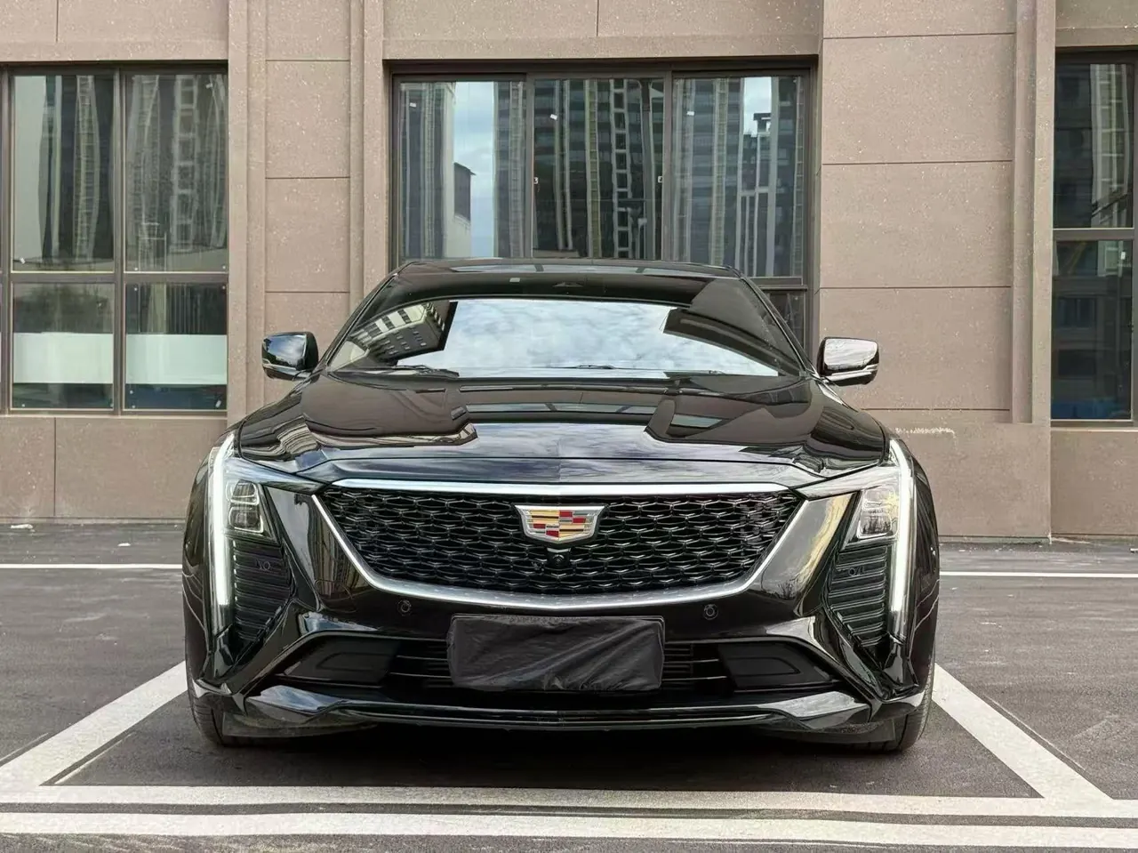 Cadillac 2025 CT5 2.0T 28T City Sports Edition Automatic Gear 2