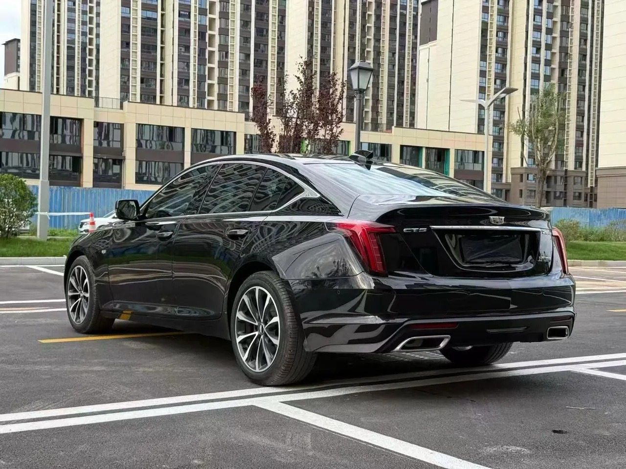 Cadillac 2025 CT5 2.0T 28T City Sports Edition Automatic Gear 7