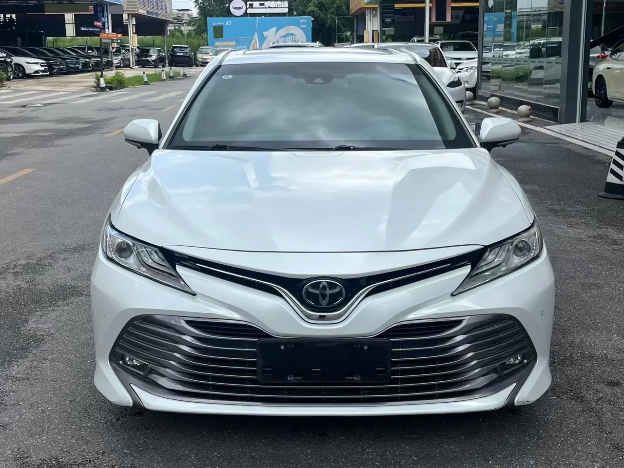 Toyota 2021 Camry 2.0G Stepless Deluxe Edition Automatic Gear 3