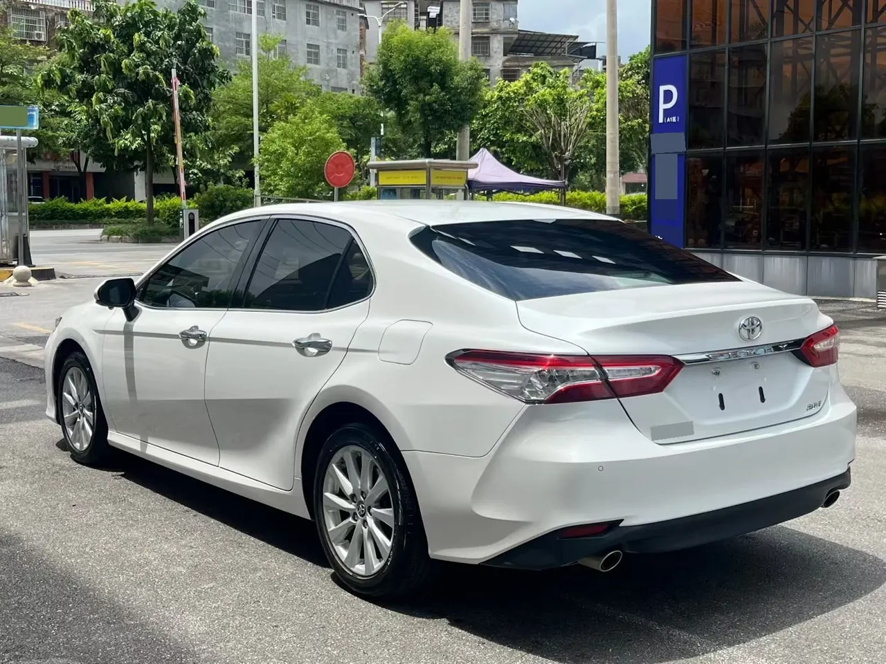 Toyota 2021 Camry 2.0G Stepless Deluxe Edition Automatic Gear 4