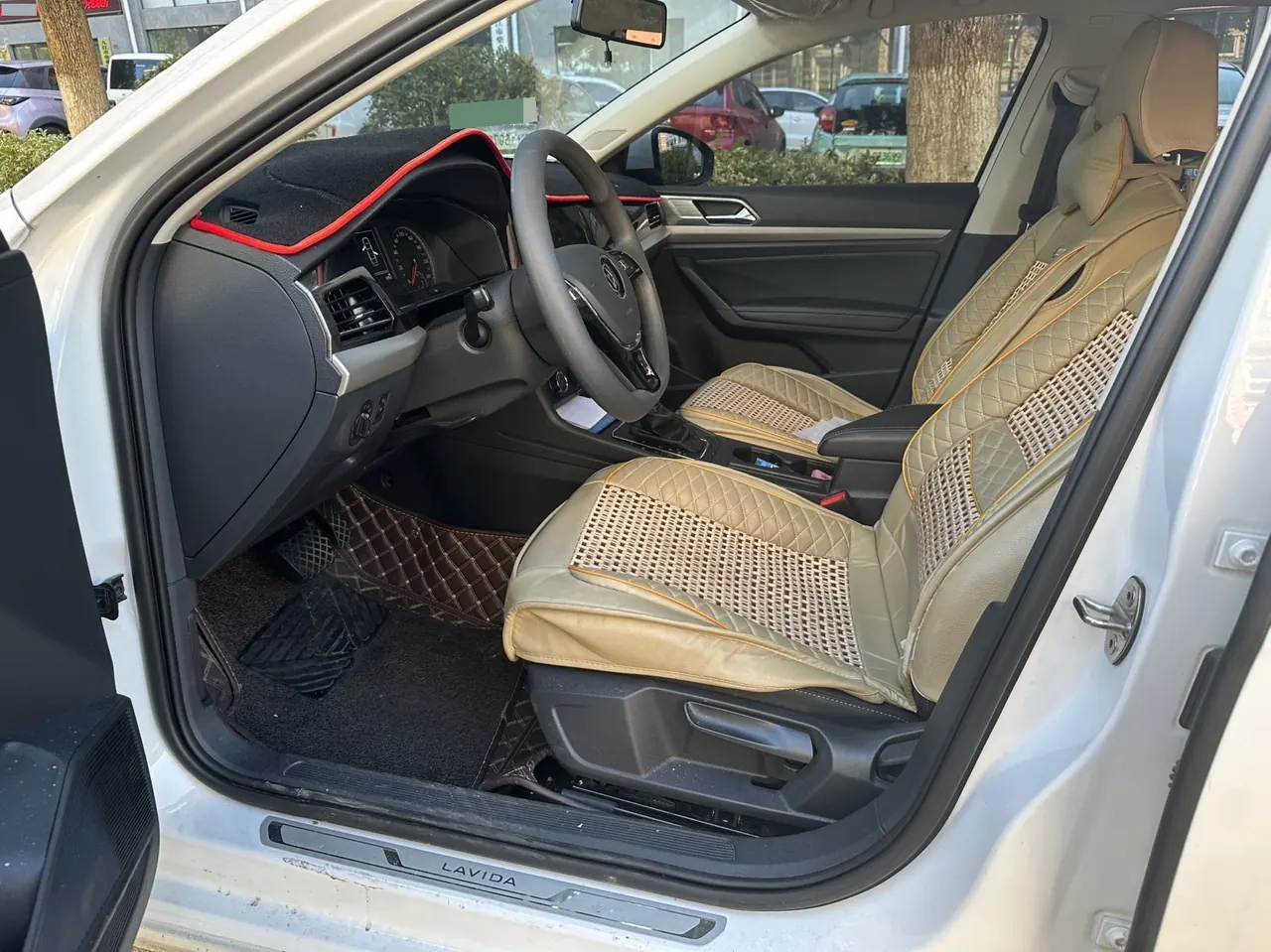 Volkswagen 2021 Lavida 1.5 Comfort Edition Automatic Gear 3