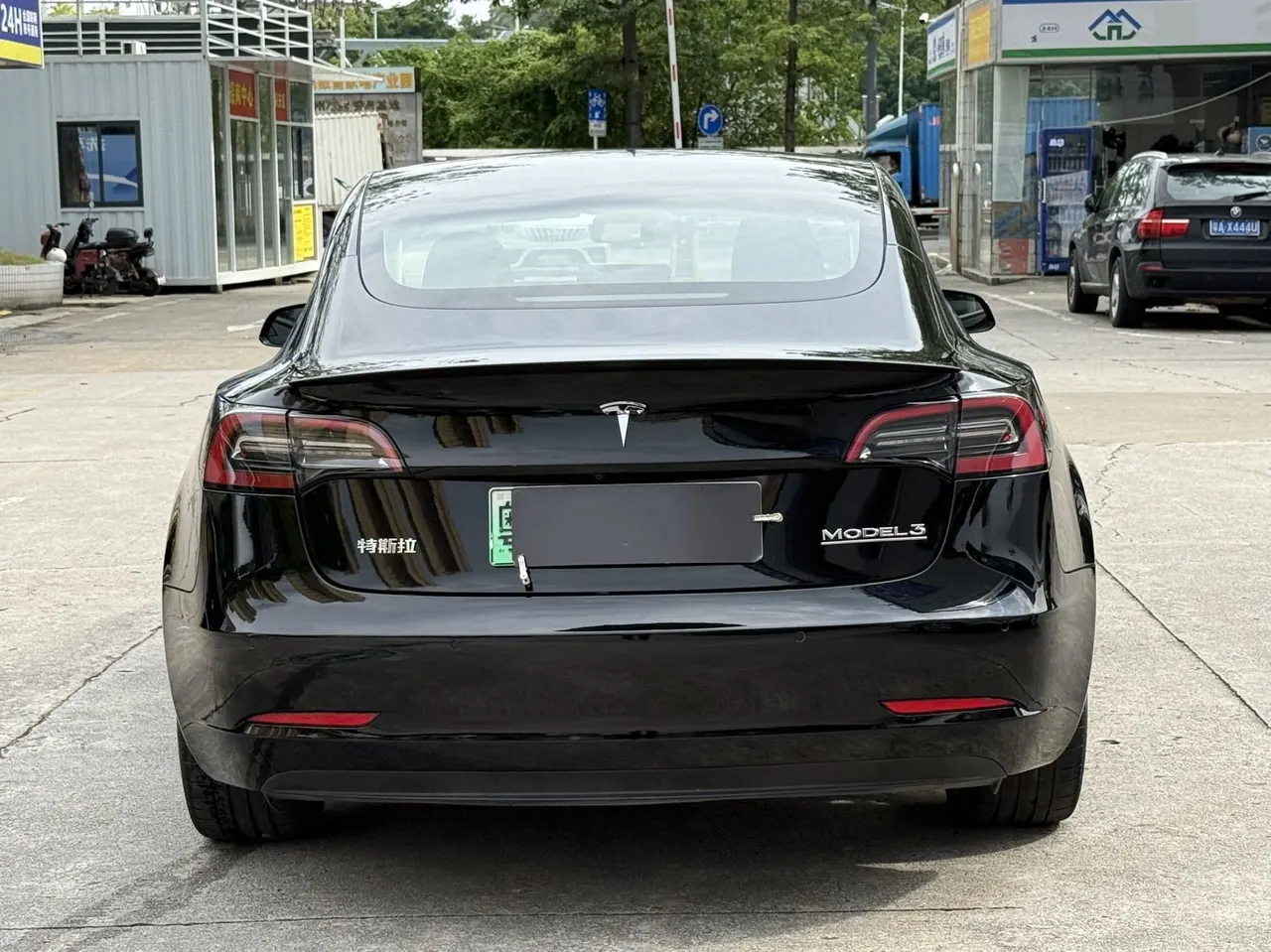 Tesla 2021 Model 3 Performance high-performance all-wheel drive automatic transmission 8
