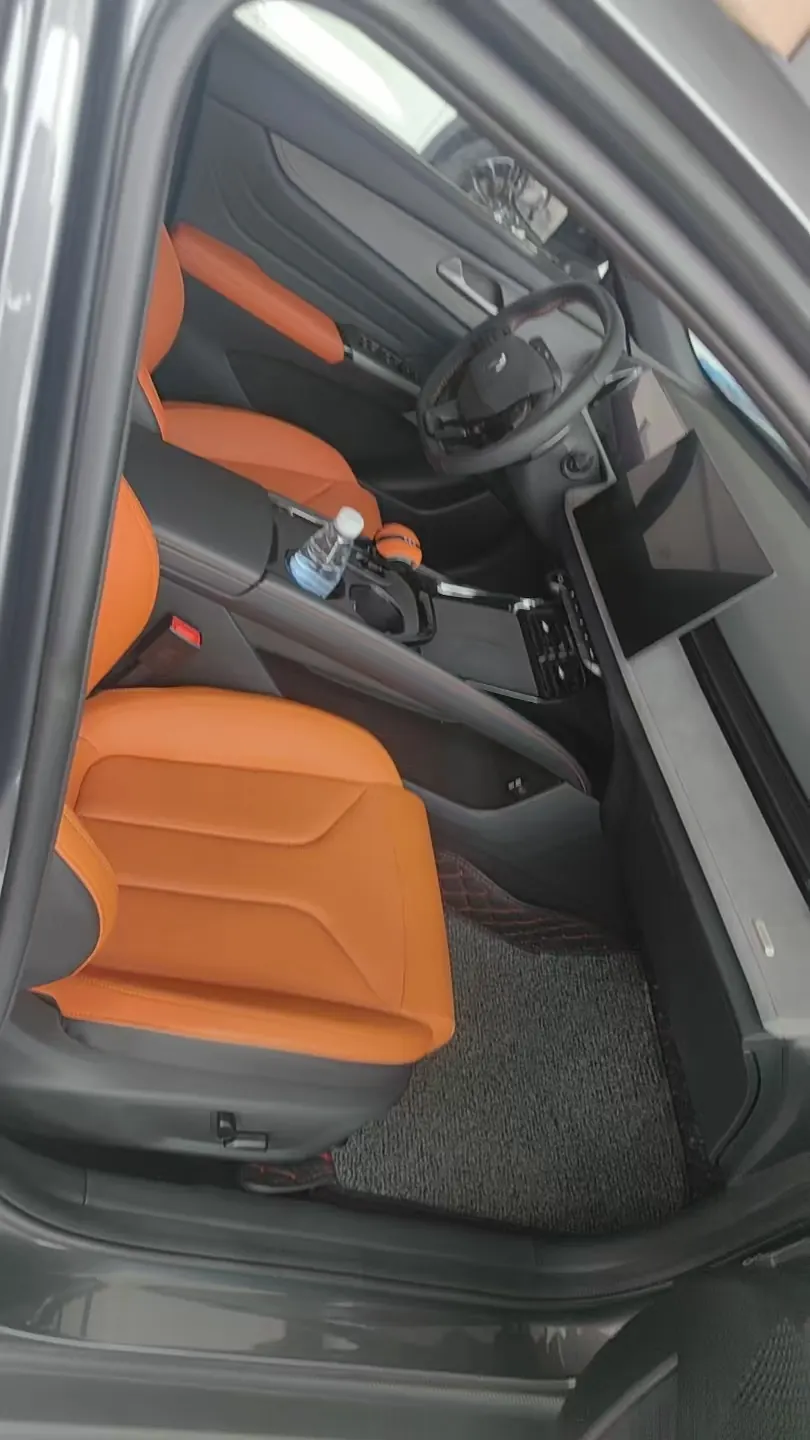 ChangAn 2025 UNI-V 2.0T Jin Qing type automatic gear 3