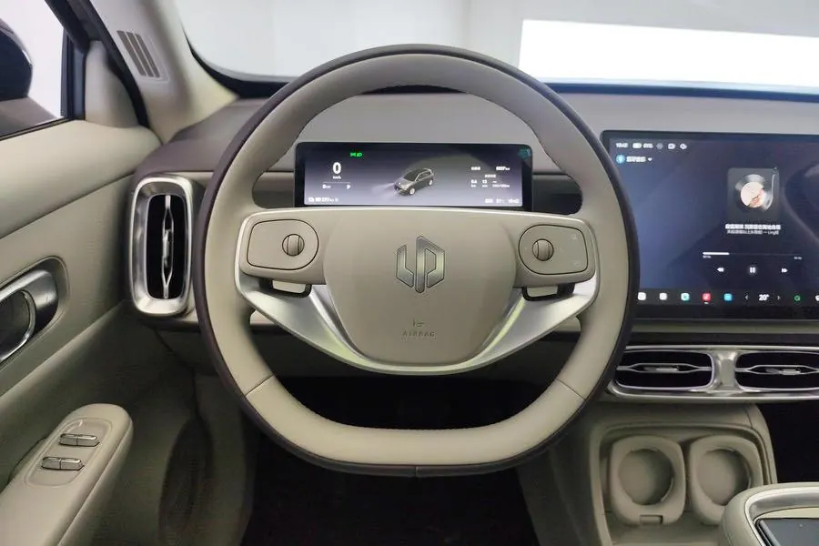 Leapmotor 2025 B 10 510 Enjoy Smart Driving Edition Automatic Gear 3