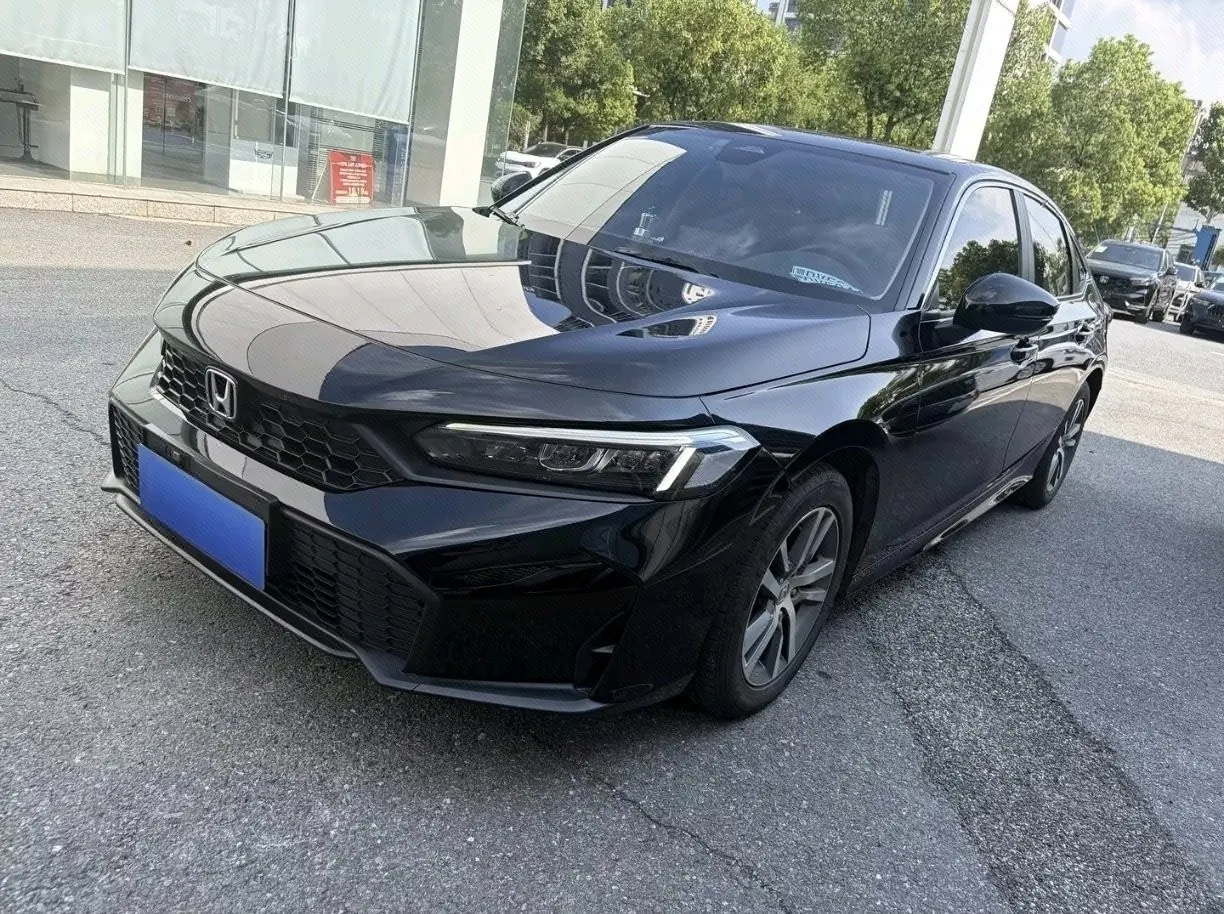 Open image lightbox: Honda 2025 Civic 1.5T Stepless 240TURBO Zhiqu Plus Automatic Gear