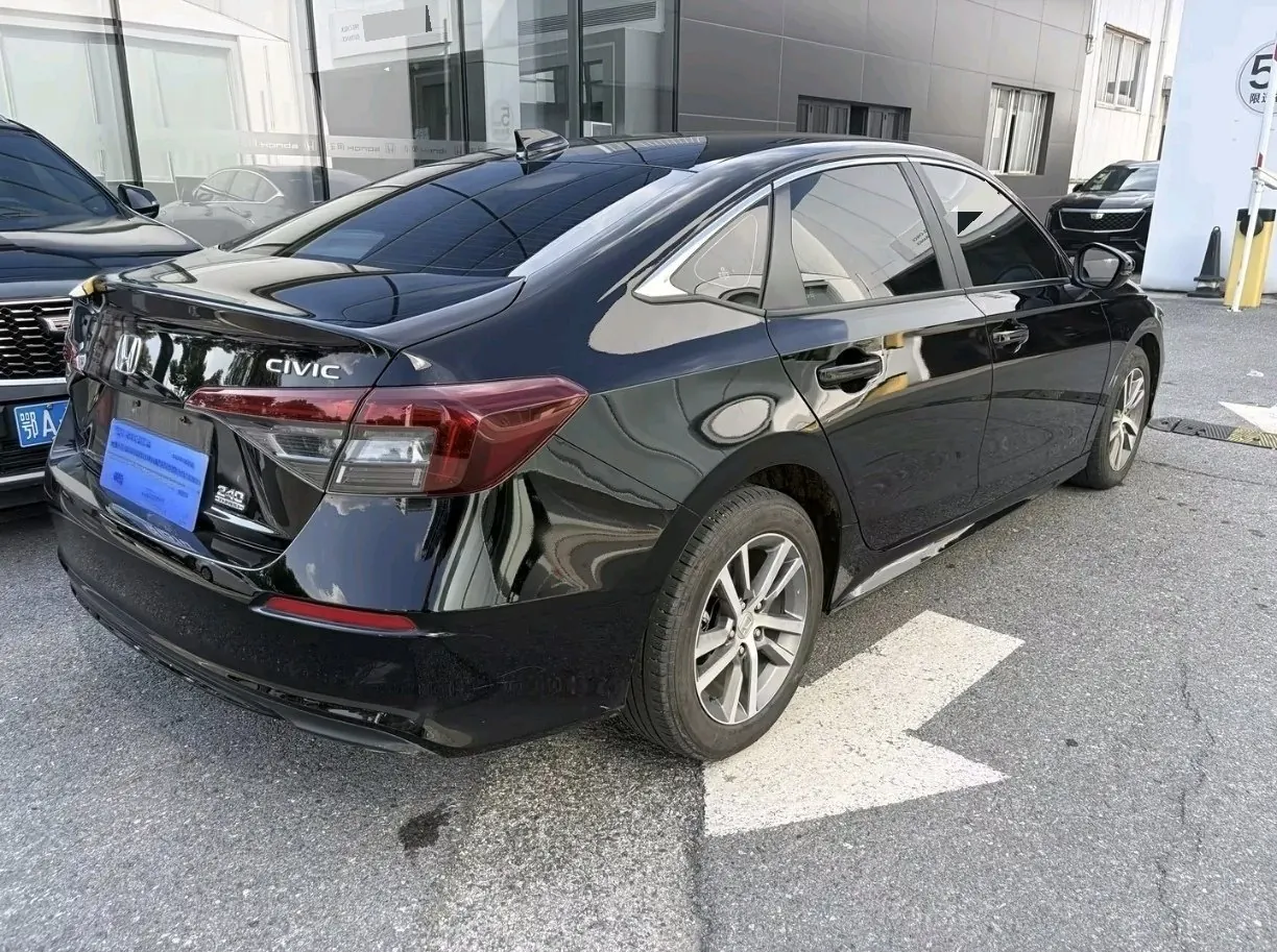 Honda 2025 Civic 1.5T Stepless 240TURBO Zhiqu Plus Automatic Gear 2