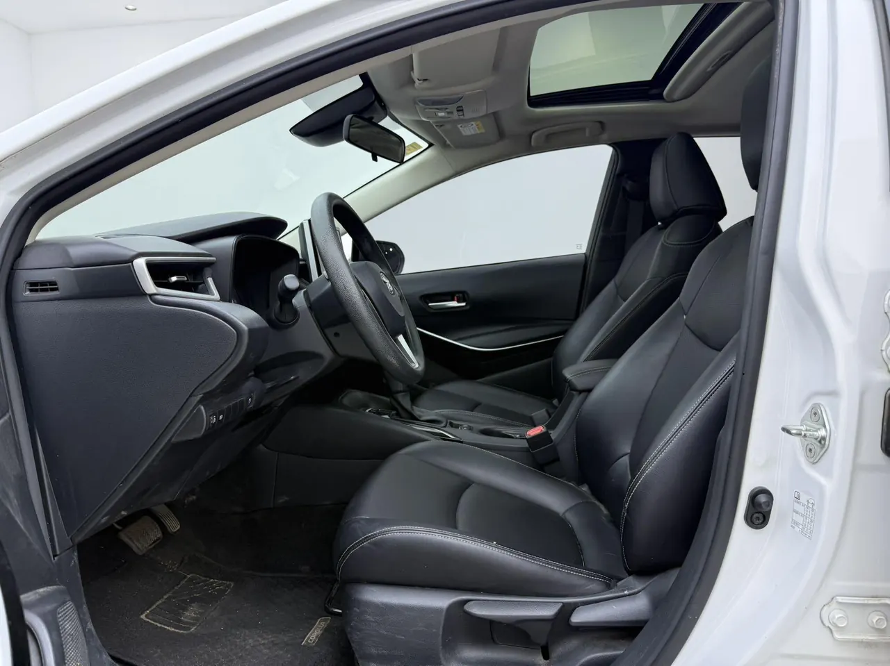 Toyota 2021 Corolla Double Engine 1.8 Stepless Elite Automatic Gear 4
