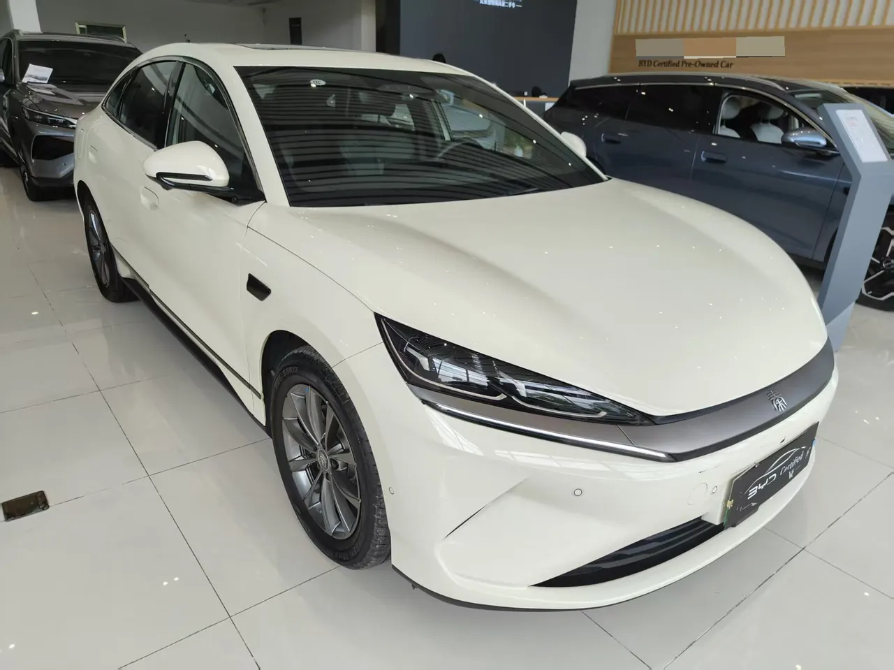 BYD 2025 Qin L EV 545KM Exceed automatic gear 2