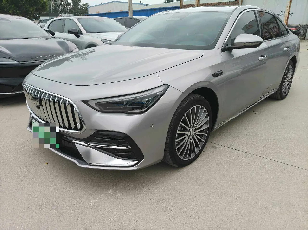 Geely Galaxy 2026 star shine 7 EM-i 1.5 220km four-wheel drive star shine version automatic gear - View 1