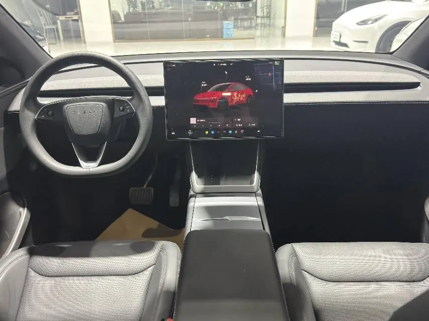 Tesla 2026 Model Y Rear-Wheel-Drive Automatic 7