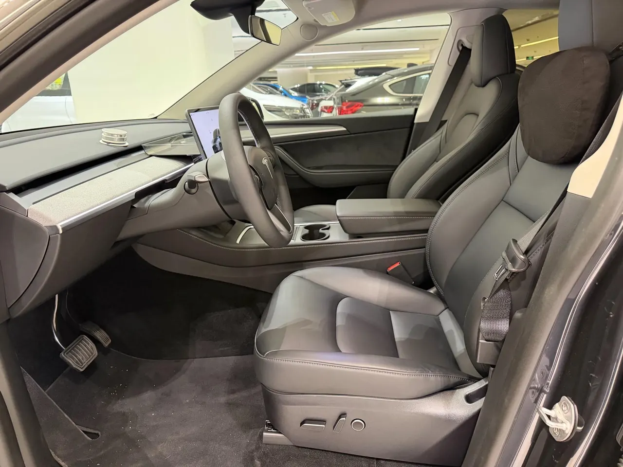 Tesla 2024 Model Y rear-wheel drive version automatic transmission 5
