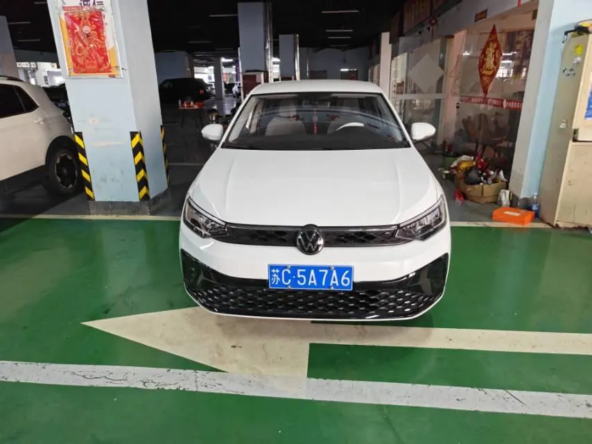 Volkswagen 2026 Lavida New 1.5 Outstanding New Yida Automatic Gear 2