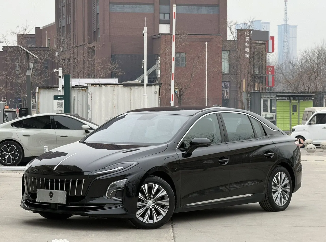 Open image lightbox: HongQi 2023 E-QM5 E-QM5 PLUS automatic gear
