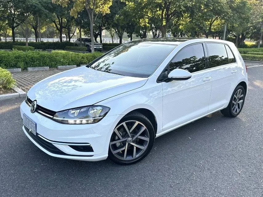 Open image lightbox: Volkswagen 2020 Golf 7 1.4TSI 280TSI Beloved Edition Comfortable Automatic