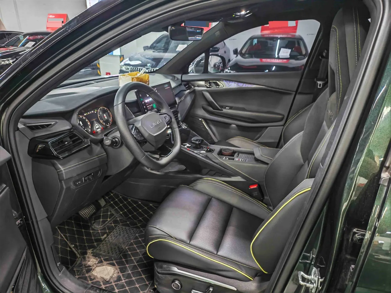 LYNK&amp;CO 2023 LYNK&amp;CO 06 1.5T Remix Hero automatic gear 3