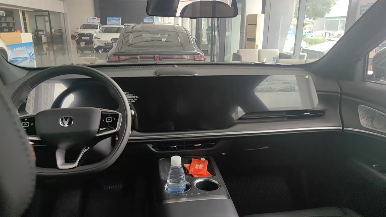 ChangAn 2026 CS75 PRO 1.5T exclusive 7-seat automatic gear 3
