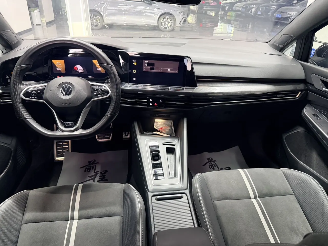 Volkswagen 2023 Golf 8 R-Line 1.4TSI 280TSI Lite Automatic 13