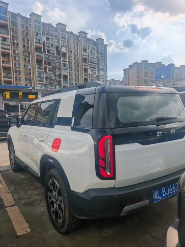 Beijing 2026 BJ30 1.5T Traveler Advanced Edition Automatic Gear 3