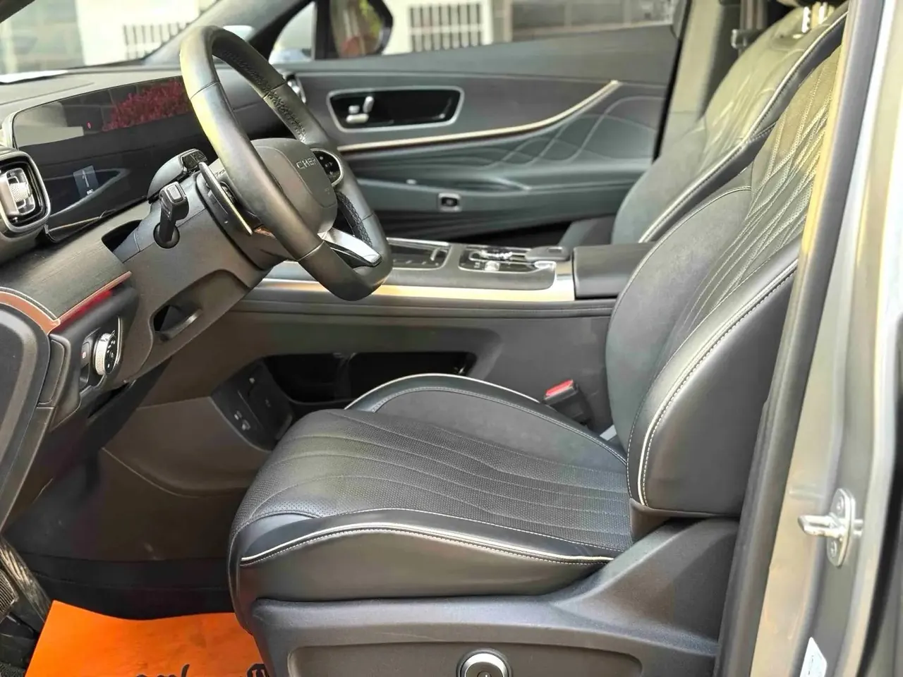 Chery 2025 Ruihu 9 2.0T 4-wheel drive flagship 5-seat automatic gear 3